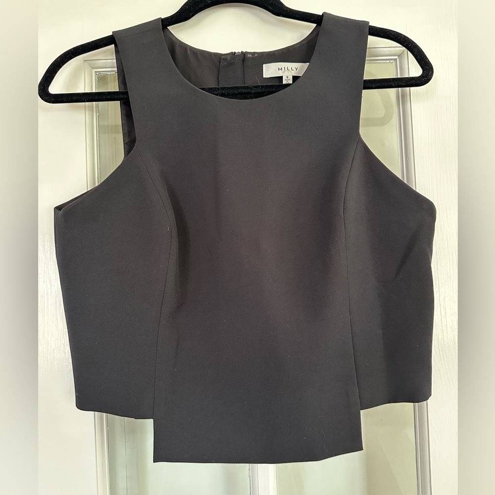 MILLY structured crop top.